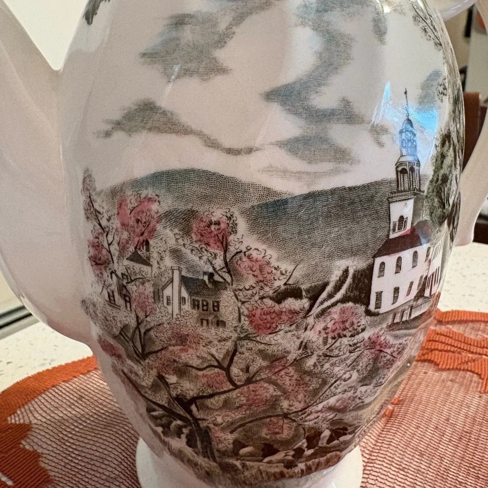 Elegant Ceramic Teapot with Scenic Design The Friendly Village - Picture 6 of 6